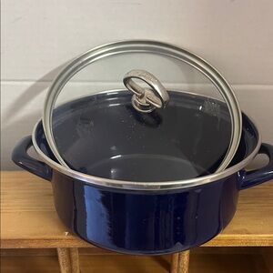 Navy Blue Enamel Cast Iron Casserole Dish with Glass Lid